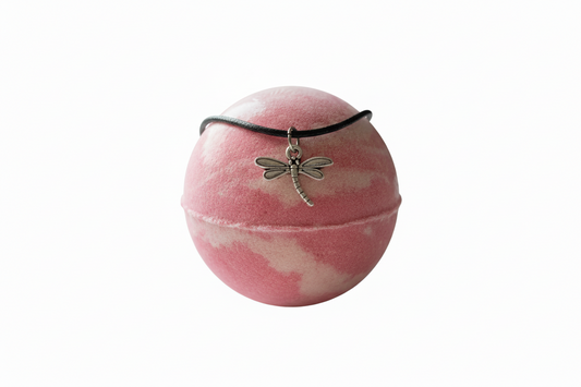 Strawberry Cream Bath Bomb – 6.5 oz | Hidden Charm Necklace Inside